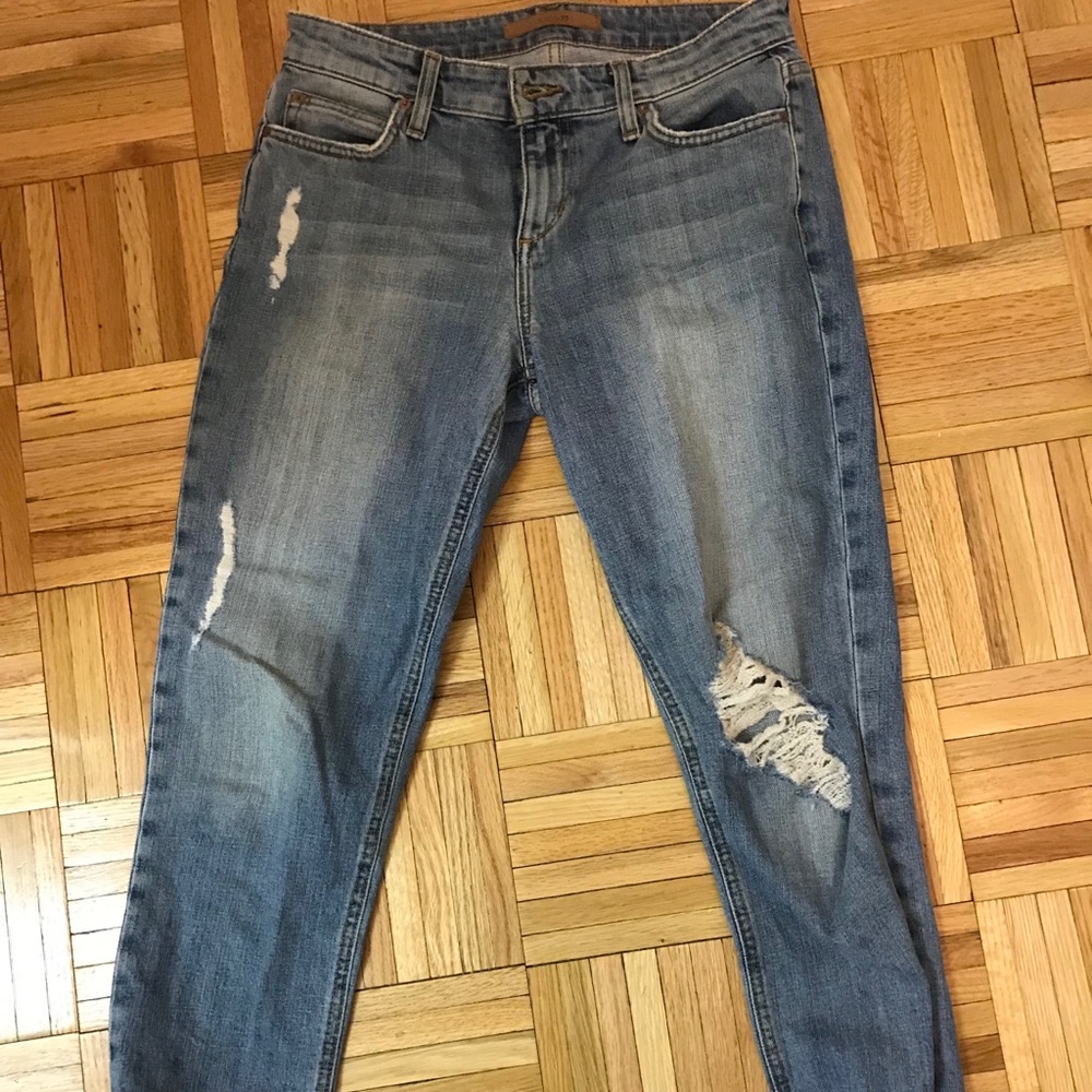 Joe’s boyfriend jeans